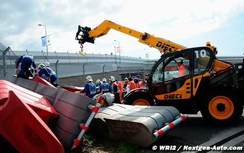 Sochi tweaks track after Sainz crash