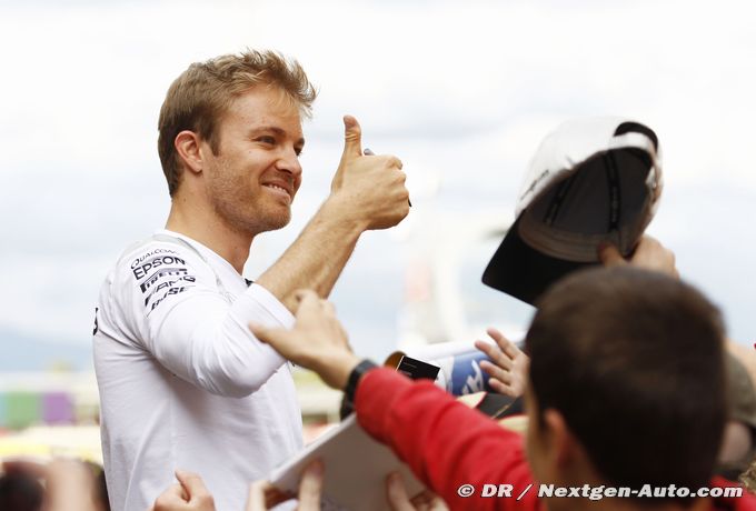 Zetsche : Rosberg a un contrat (...)