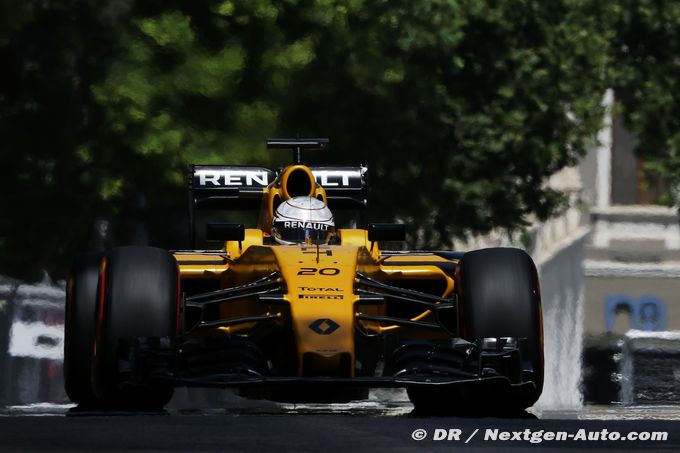 Renault va aborder les courses (...)