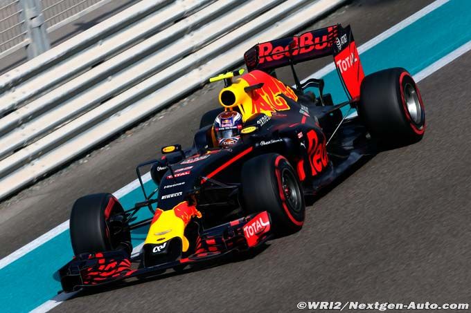 Verstappen not eyeing youngest F1 (...)