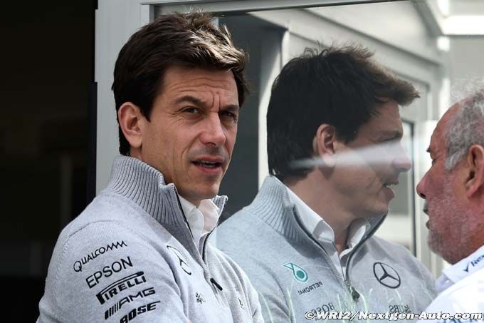 Wolff carries 'lucky injury'