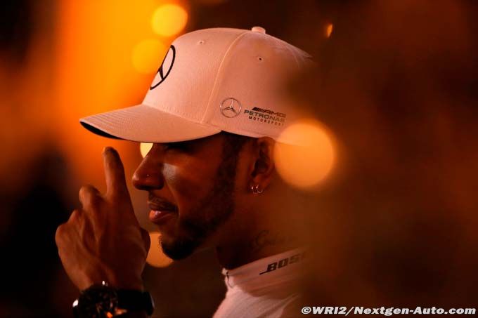 Hamilton backs New York night race plans