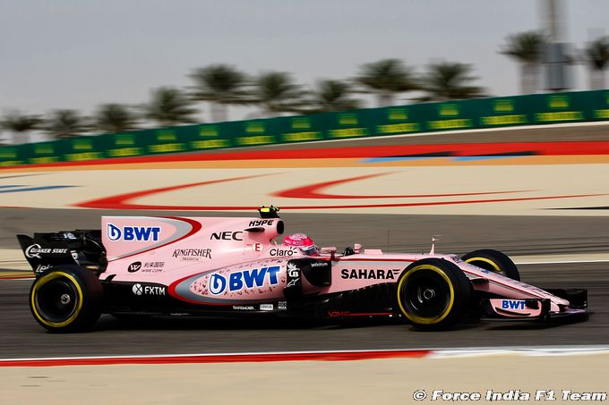 Force India unhappy with driver (...)
