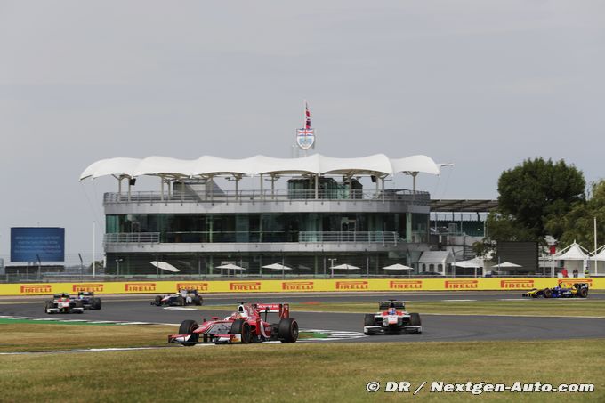 Silverstone, FP: Leclerc on top in (...)