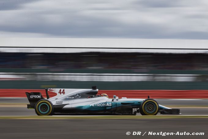 Silverstone : Hamilton en pole (...)