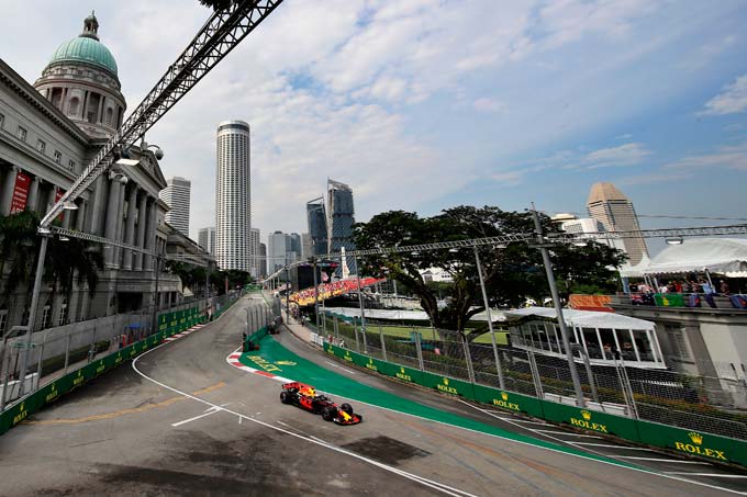 Singapour, L1 : Ricciardo devance (...)