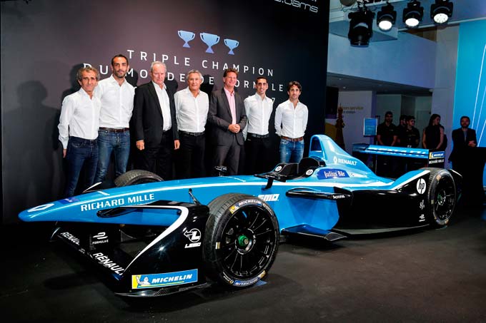 Retour au bleu pour Renault F1 en 2018