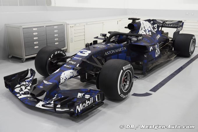 Red Bull has unveiled the RB14 in (...)