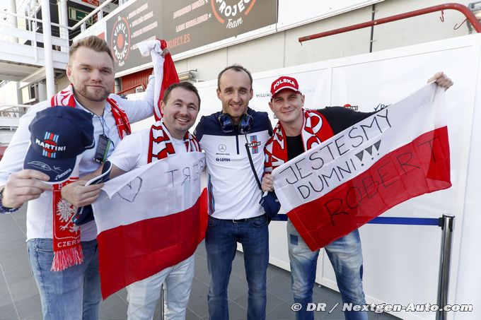 Kubica rend hommage aux fans polonais