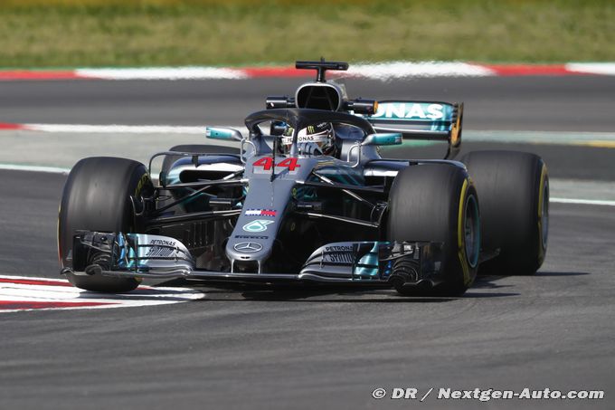 Hamilton takes pole in Spain ahead (...)