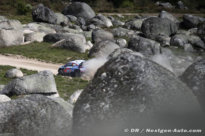 Portugal, after SS15: Neuville (...)