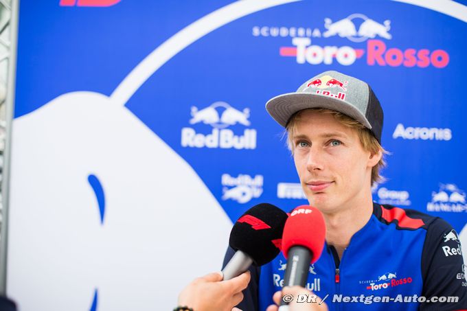 Hartley 'surprised' by (...)