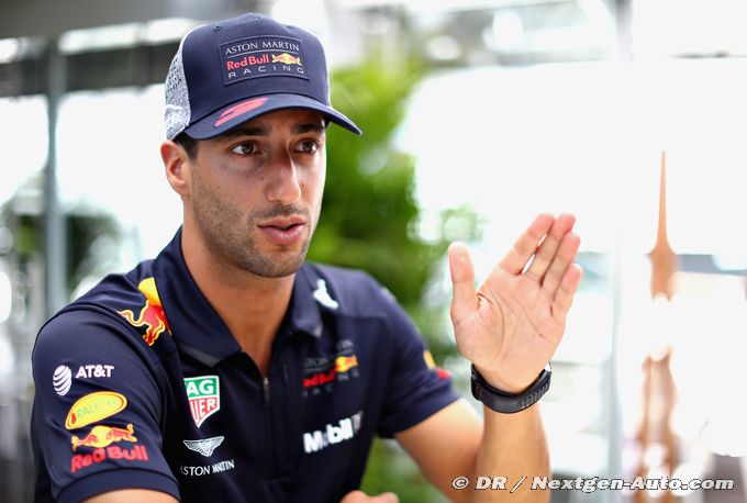Ricciardo prié d'attendre la (...)