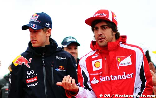 Alonso invite Newey et Vettel à (...)