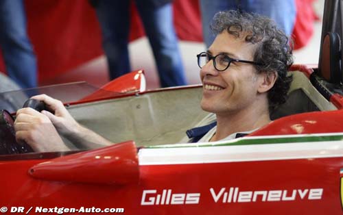 Jacques Villeneuve à l'usine (...)