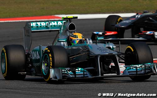Hamilton arrache la pole position
