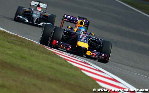 Team, driver deny Vettel ignored (...)
