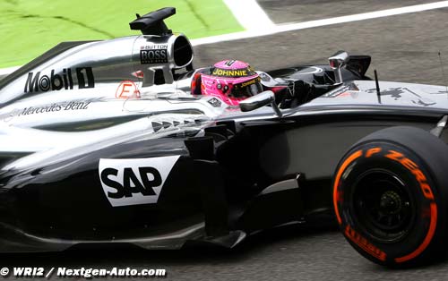 Button : McLaren peut continuer (...)