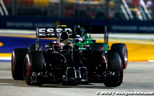 Race - Singapore GP report: McLaren