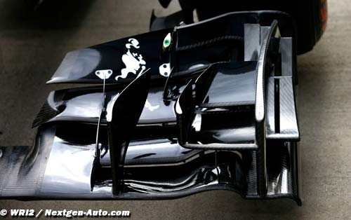 McLaren to test 2015 car with black