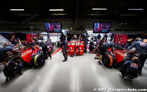 La Toro Rosso STR10 a pris la piste en