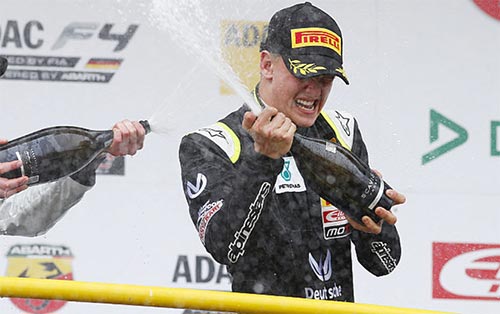 Schumacher's son wins Formula (...)