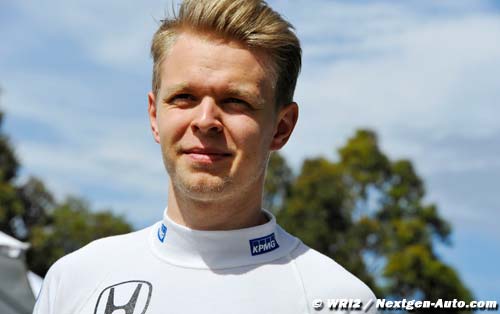 Magnussen still hopeful of F1 return