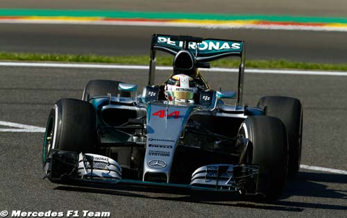 Monza, FP1: Mercedes powers ahead (...)