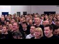 Vidéo - Red Bull fête ses titres à l'usine de Milton Keynes