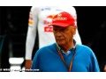 Lauda se moque des pleurs enfantins de Vettel