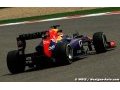 Rubens Barrichello met une pièce sur Red Bull
