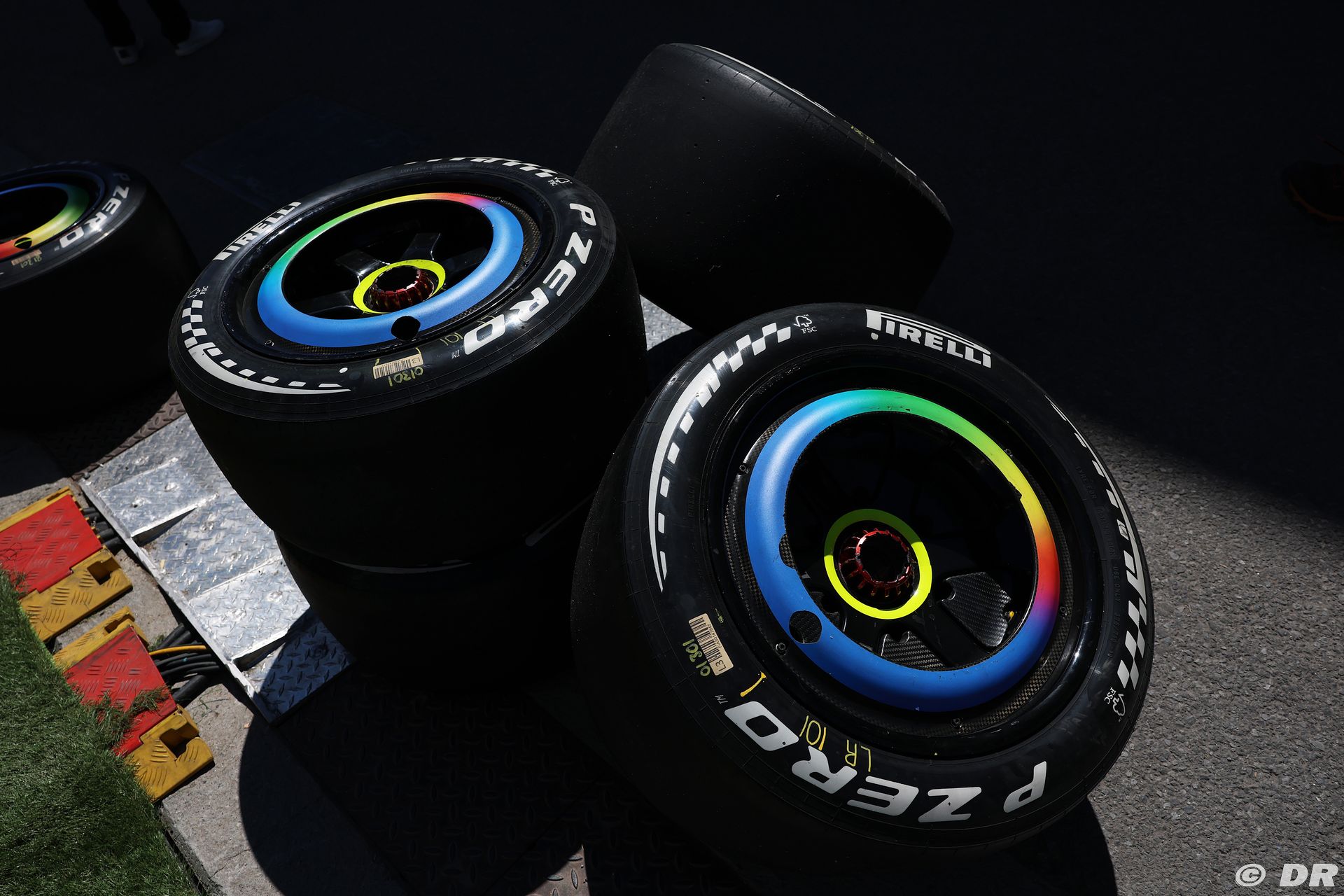 ambiance-pirelli1_19_.jpg