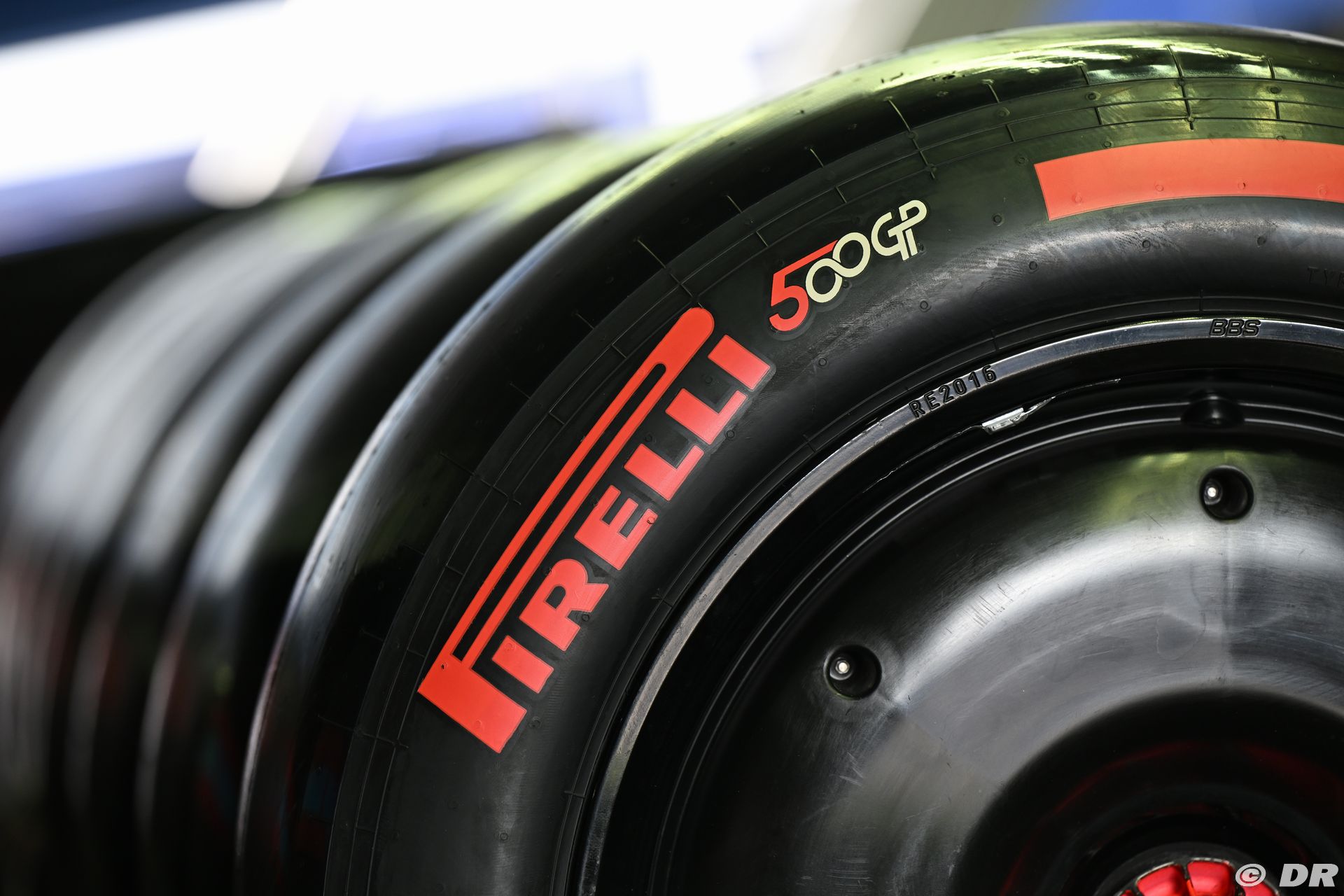ambiance-pirelli1_8_.jpg
