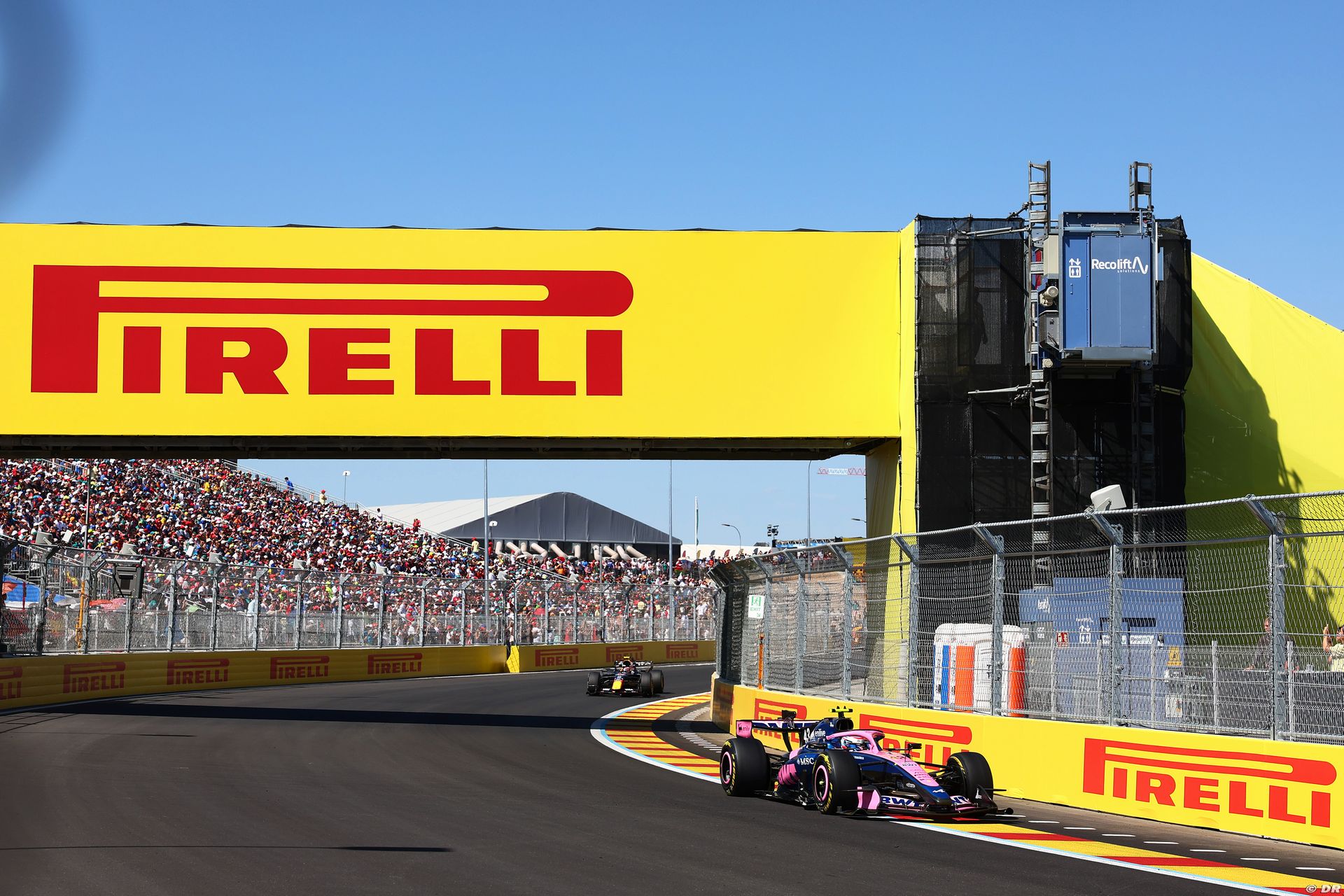 ambiance-pirelli3_25_-3.jpg