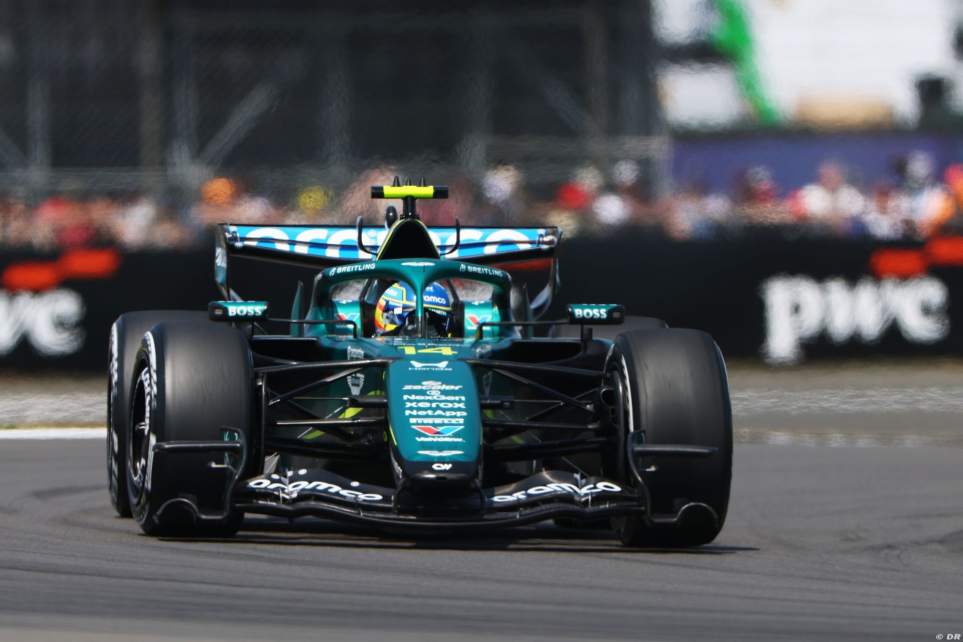 astonmartin1_16_-3.jpg