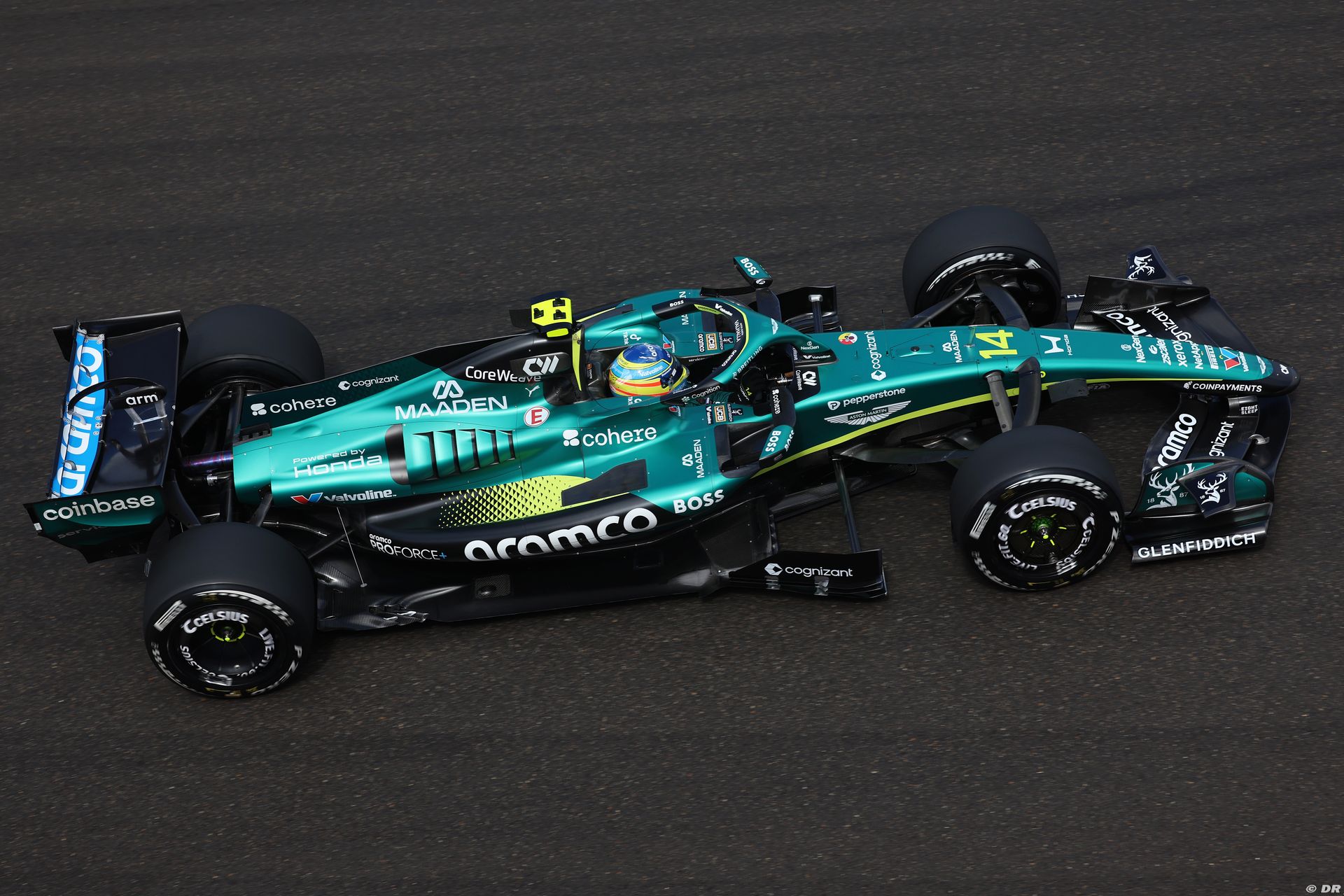 astonmartin1_20_.jpg