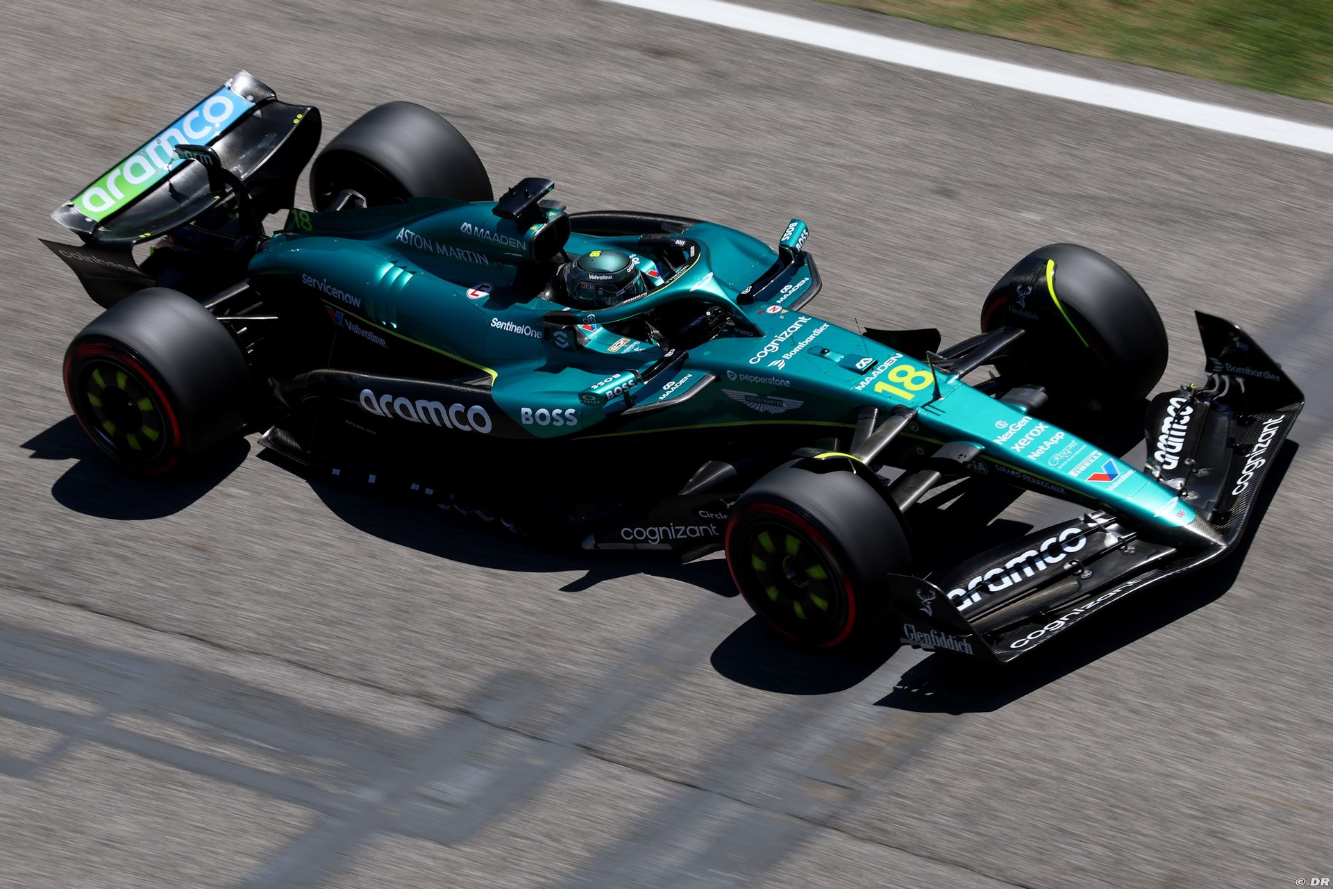 astonmartin1_29_-2.jpg