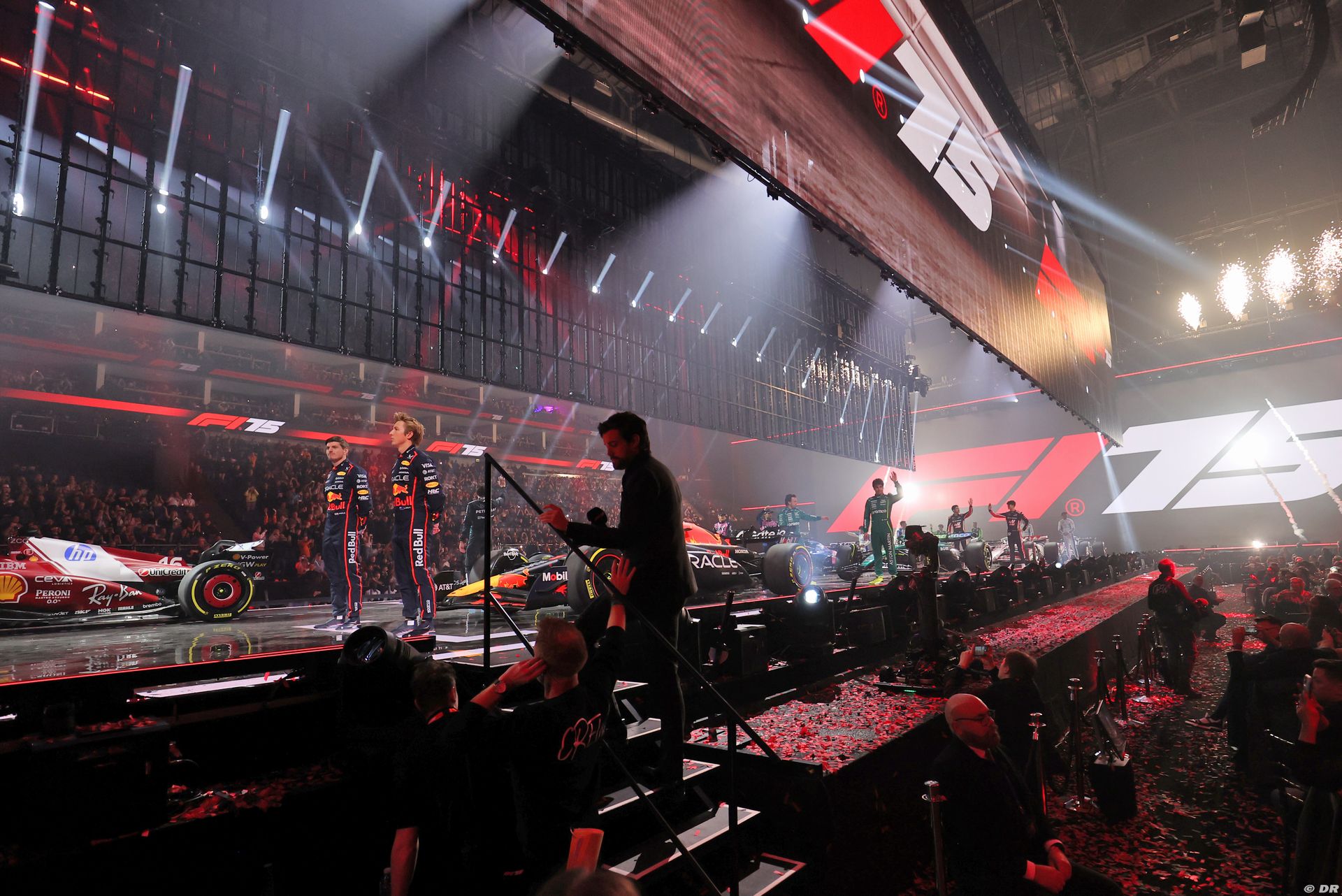 f1-show_3_.jpg