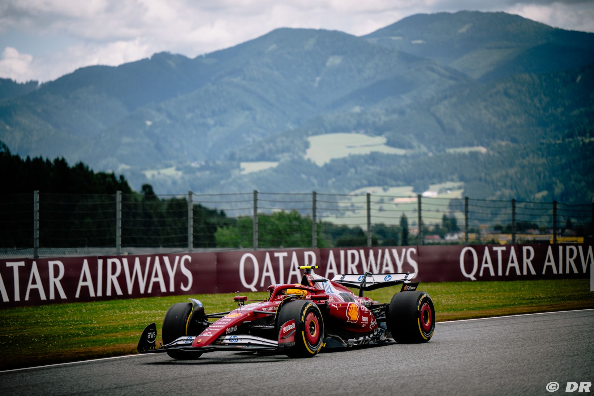 ferrari1_10_-7.jpg