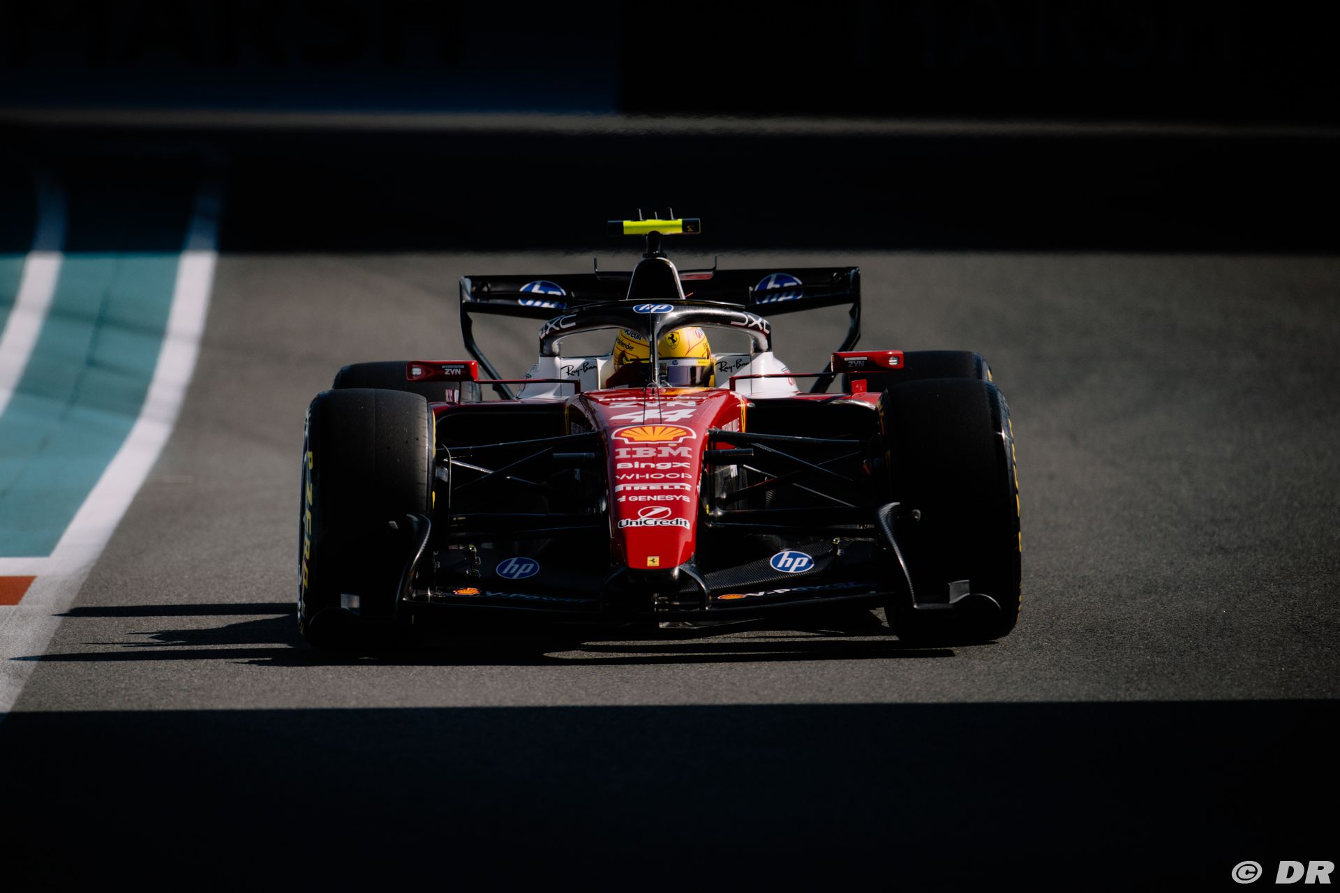 ferrari1_11_-14.jpg
