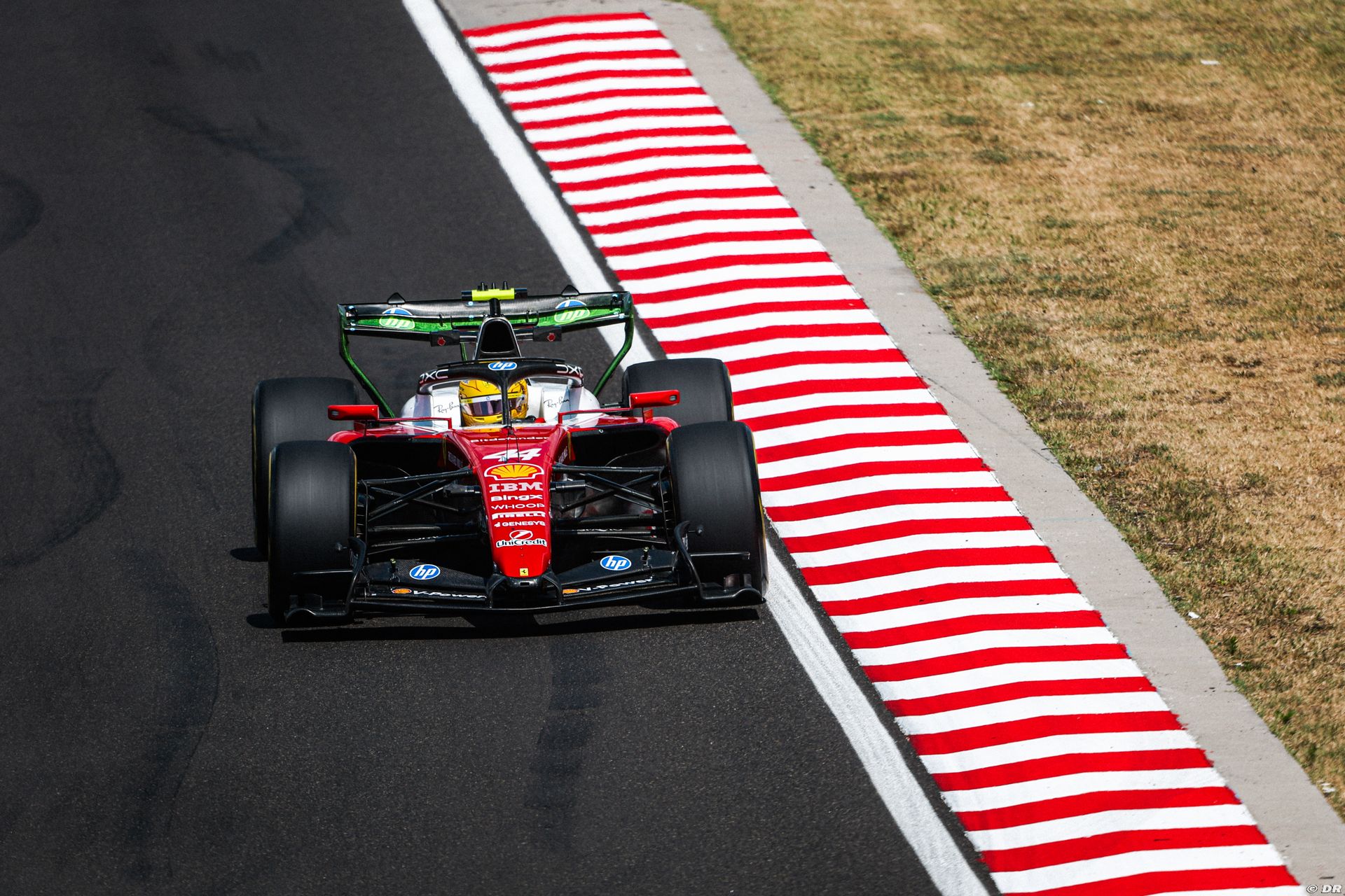 ferrari1_13_-10.jpg