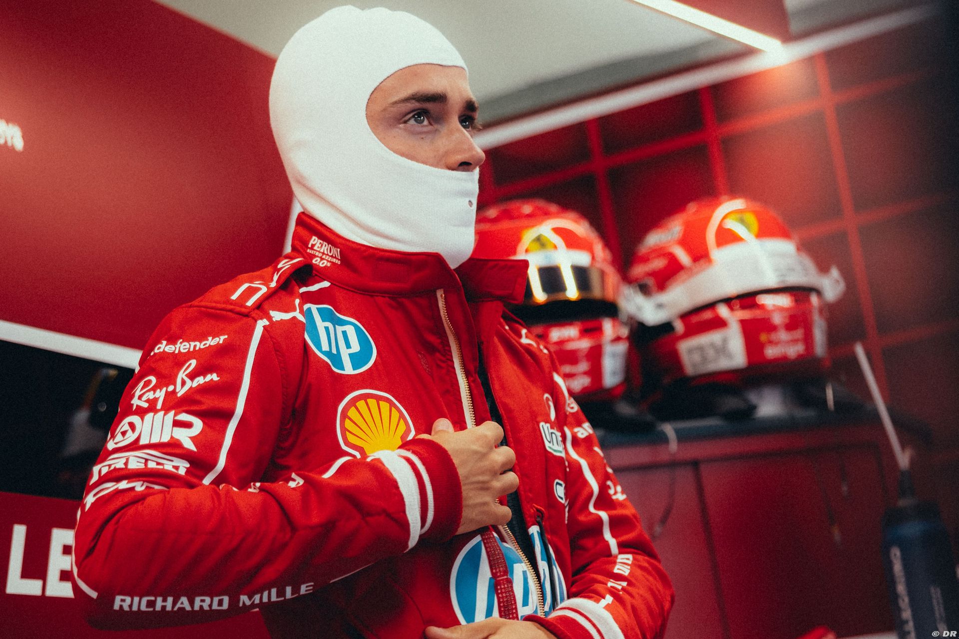 ferrari1_14_-5.jpg