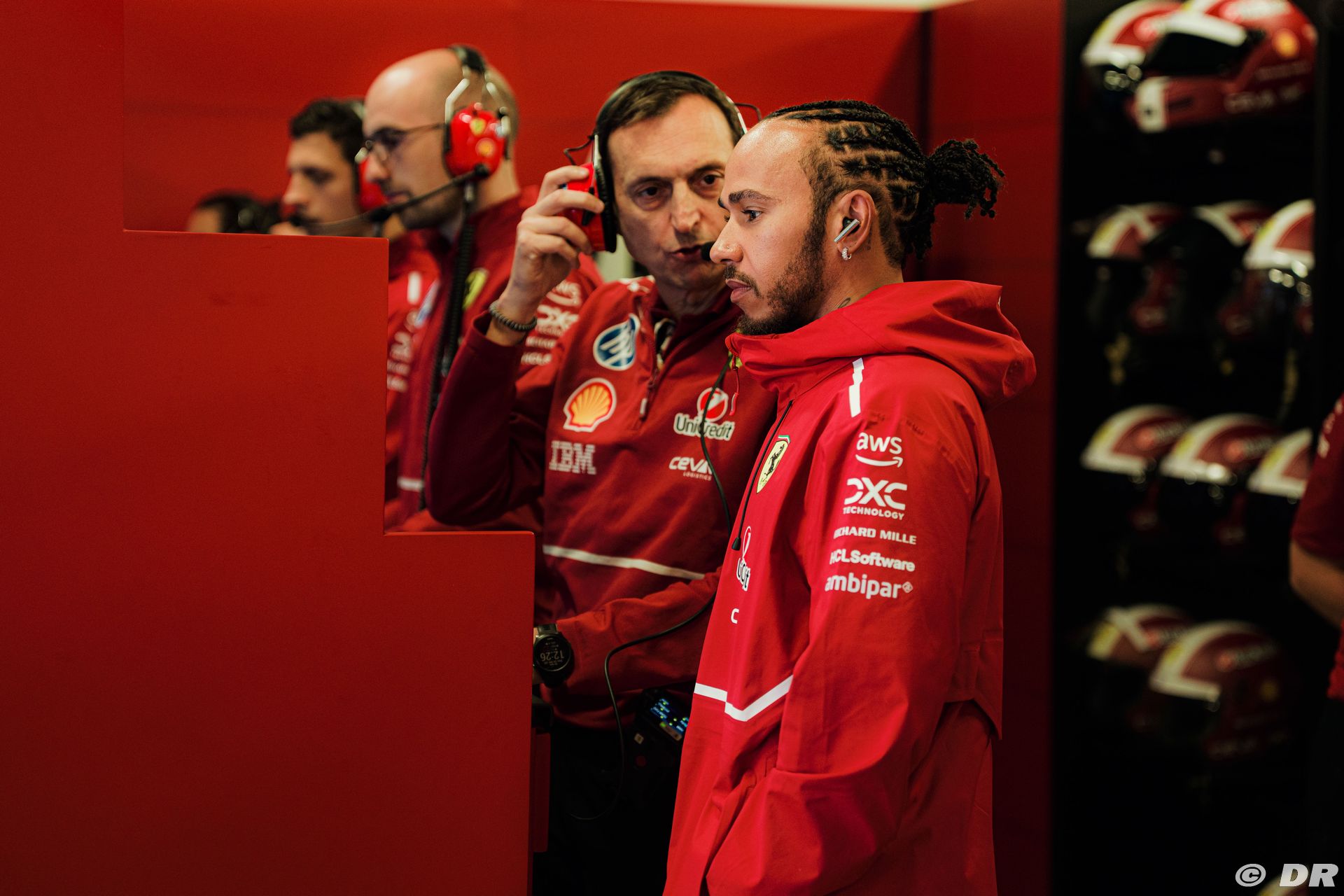 ferrari1_15_-3.jpg