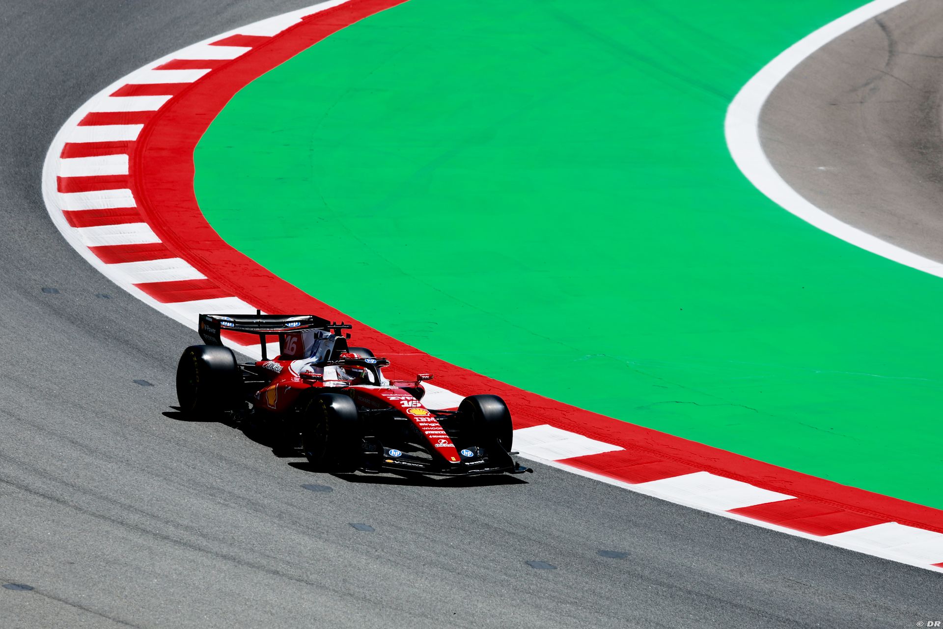 ferrari1_3_-8.jpg