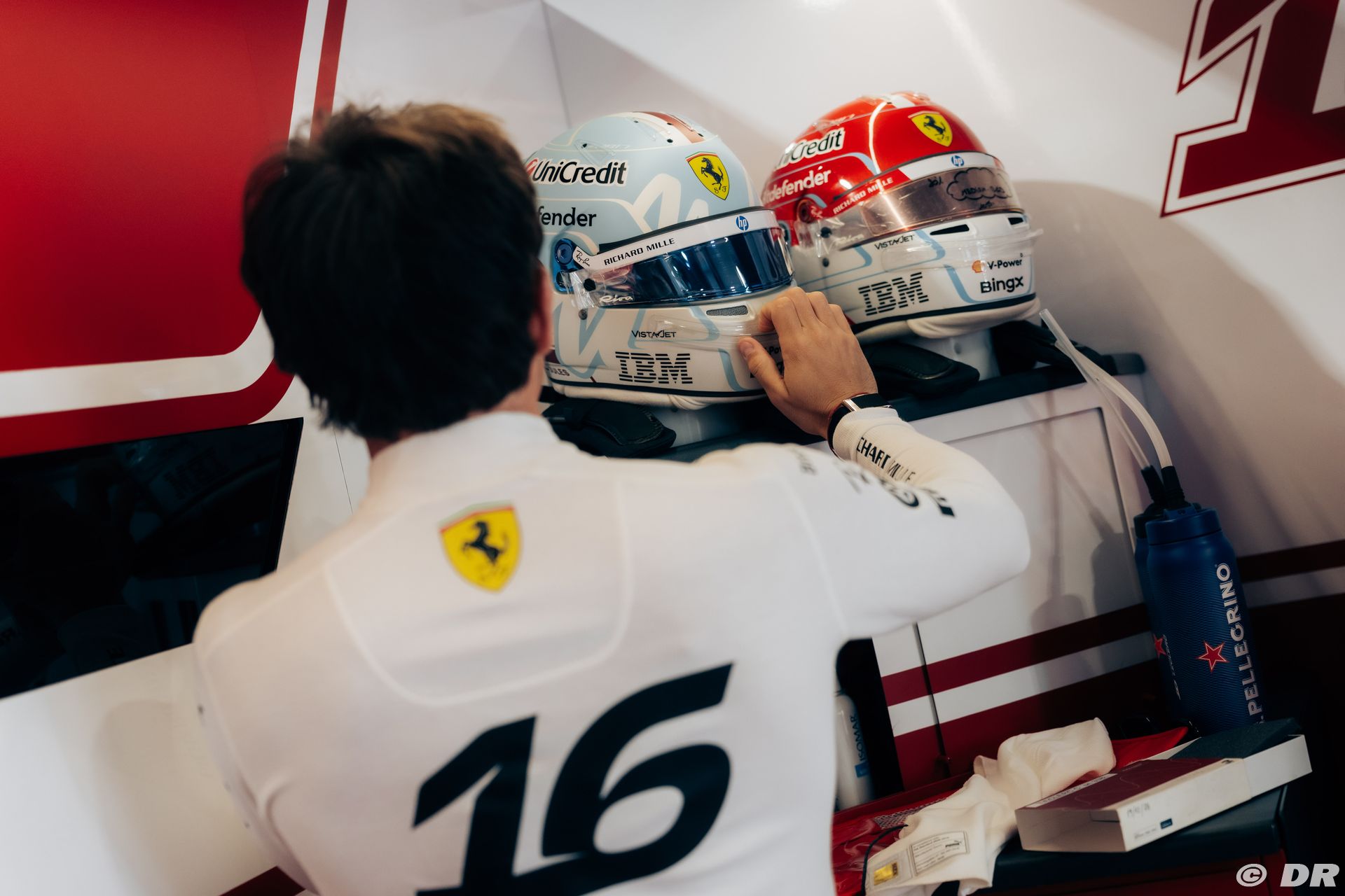 ferrari1_4_-6.jpg