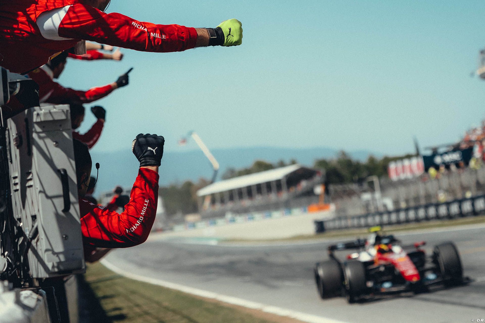 ferrari3_2_-15.jpg