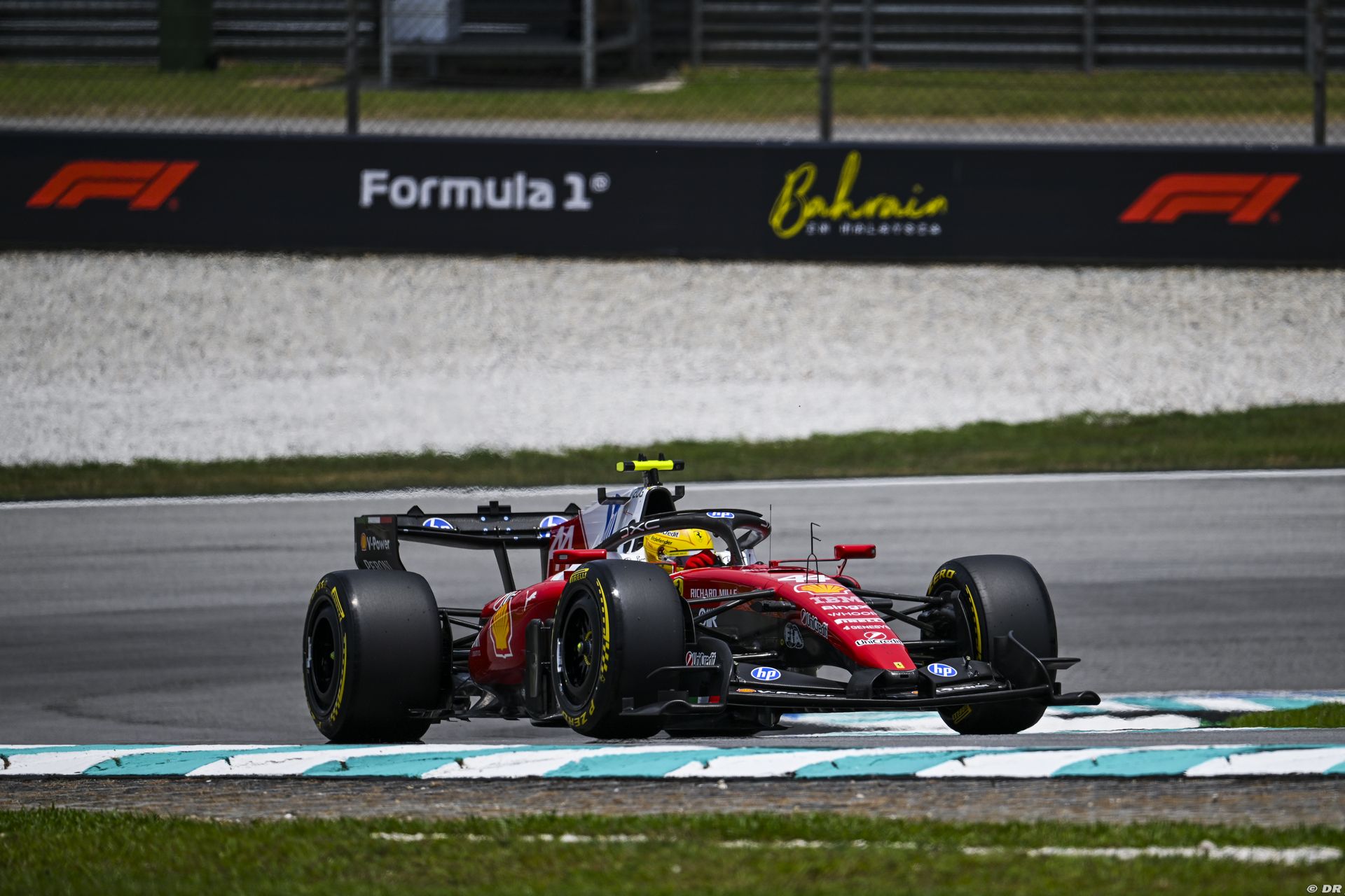 ferrari_11_-6.jpg