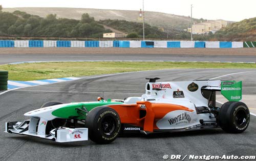 forceindia-launch-08_100210.jpg