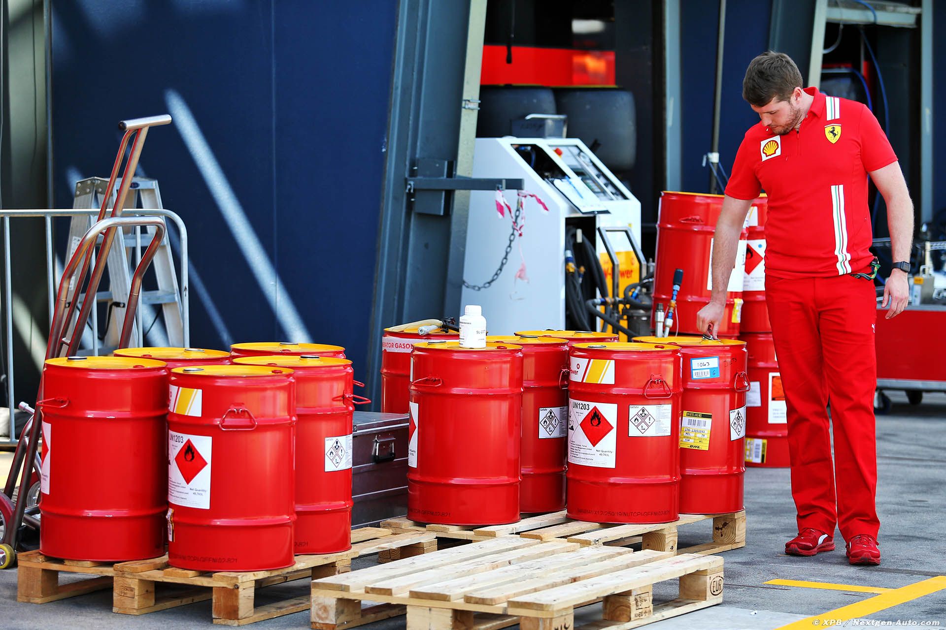 fuel_2_.jpg