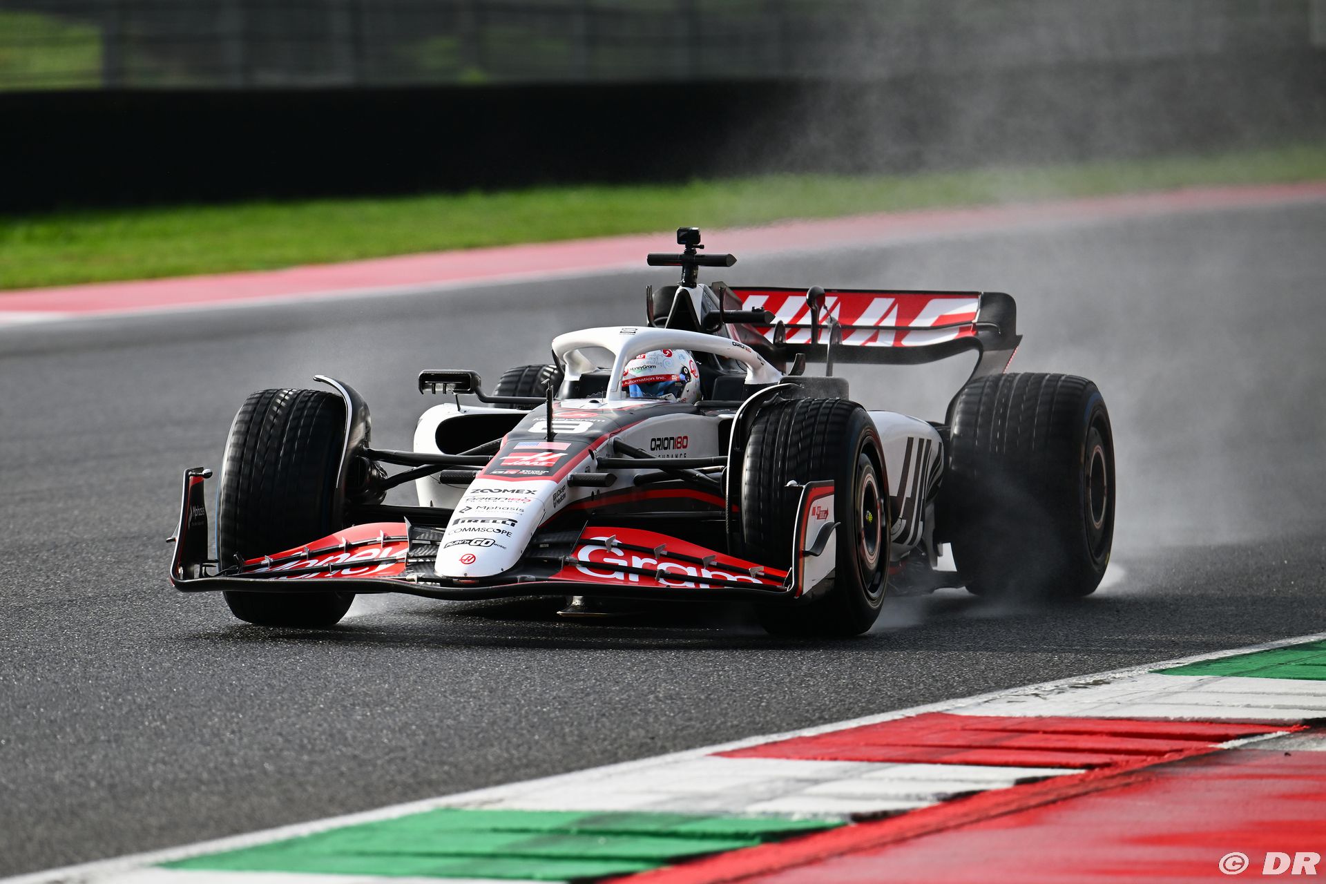grosjean-test_16_.jpg